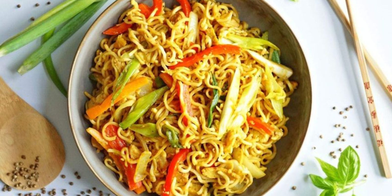 Gebratene Nudeln vom Asiaten – Ein Fest der Aromen in Ihrer Küche