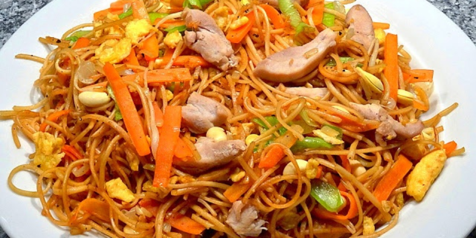 Gebratene Nudeln wie vom Asiaten in wenigen Minuten