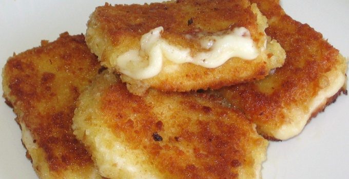 Gebratener Schafskäse mit Spinat