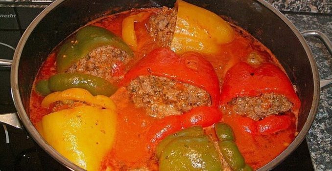 Gefüllte Paprika nach Uroma Susanne