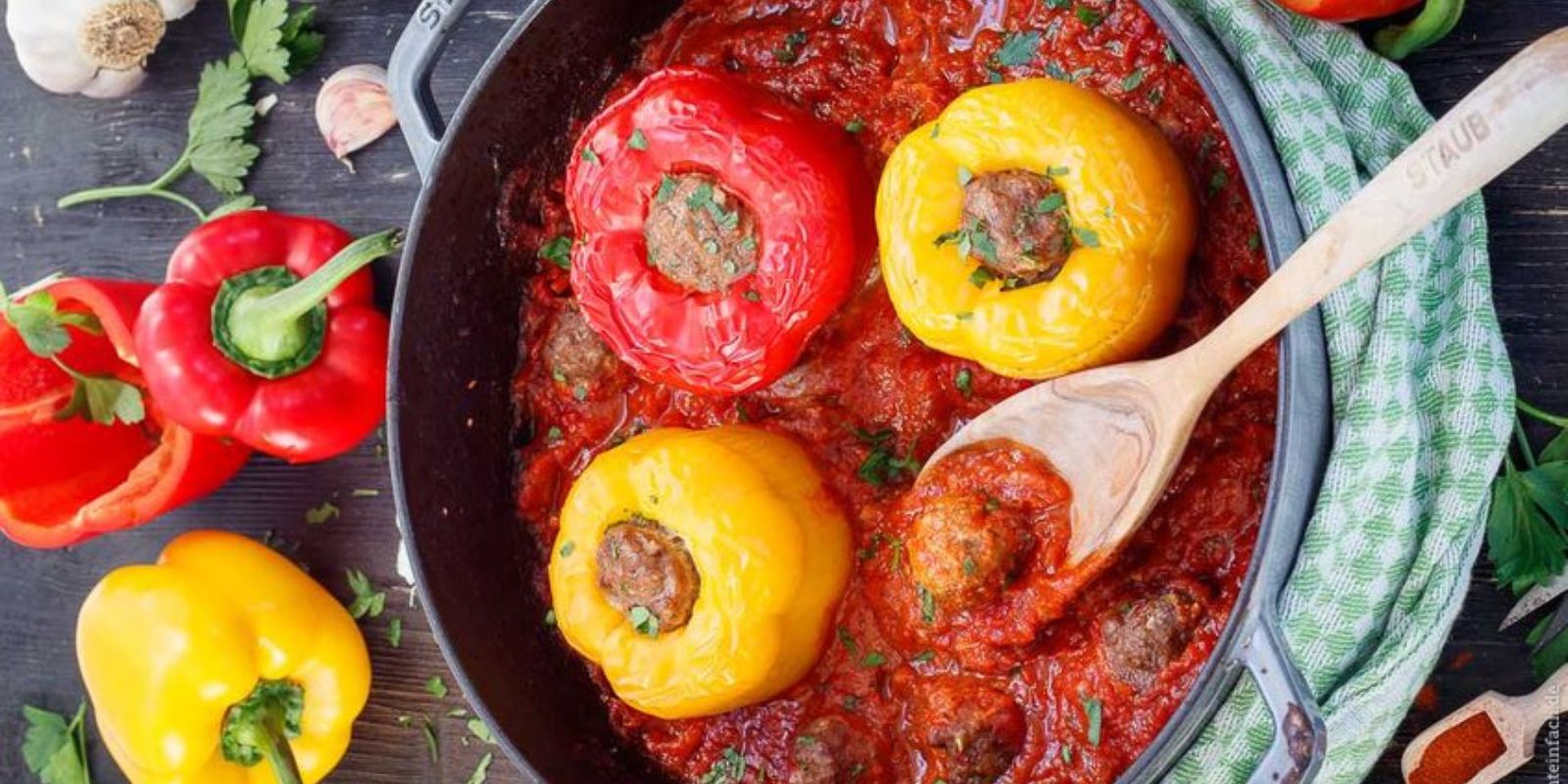 Gefüllte Paprikaschoten: Ein Leckeres Rezept für Herzhaften Genuss