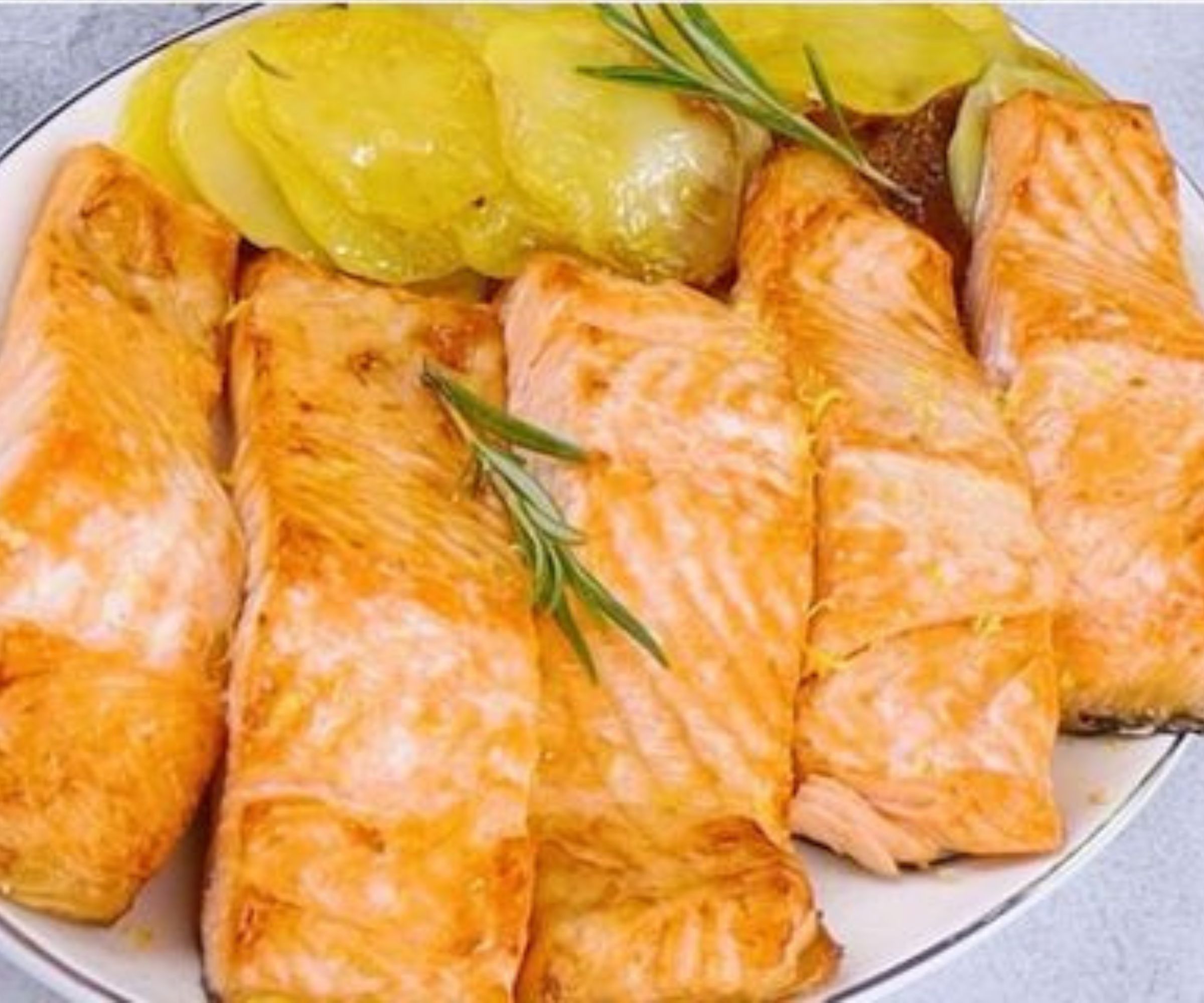 Genussvoll Gesund: Einfaches Rezept für Gebackenen Lachs