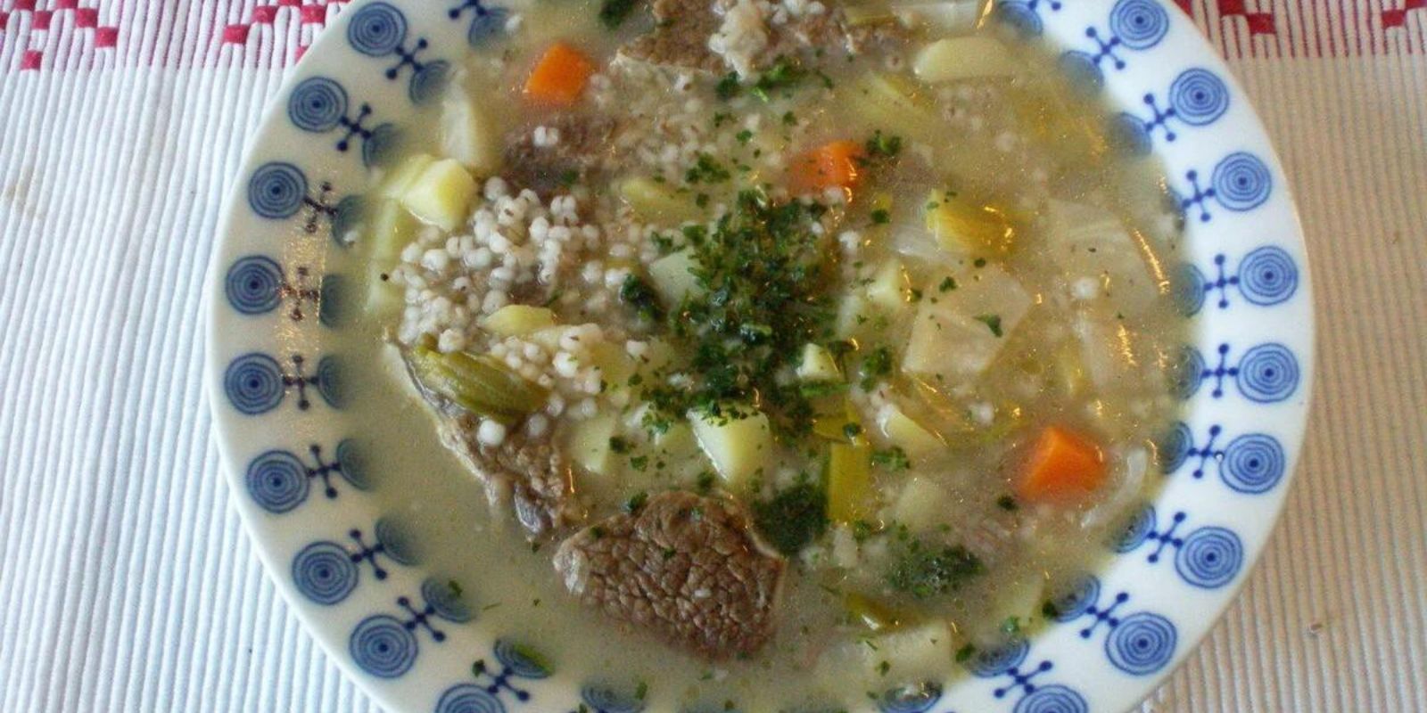 Graupensuppe mit Rind und viel Gemüse Rezept