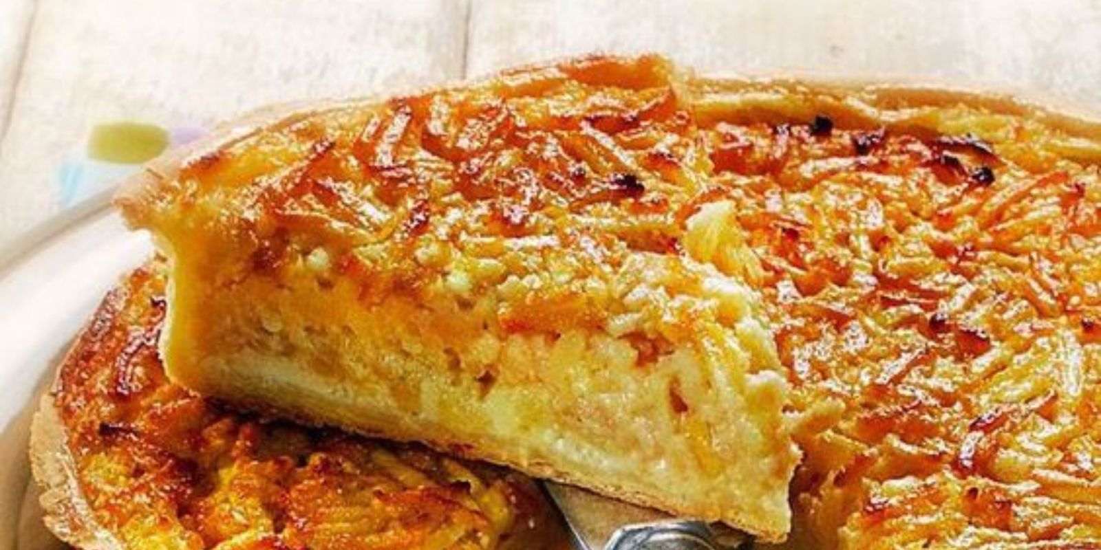 Großmutters Apfelkuchen: Ein traditionelles Rezept voller Nostalgie und köstlichem Apfelaroma