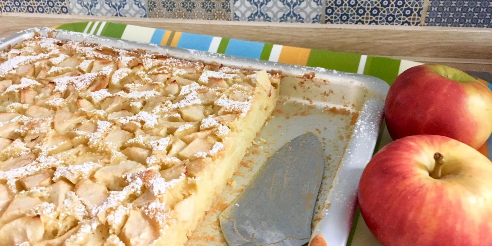 Großmutters Apfelkuchen vom Blech, fur mich der beste aller Zeiten