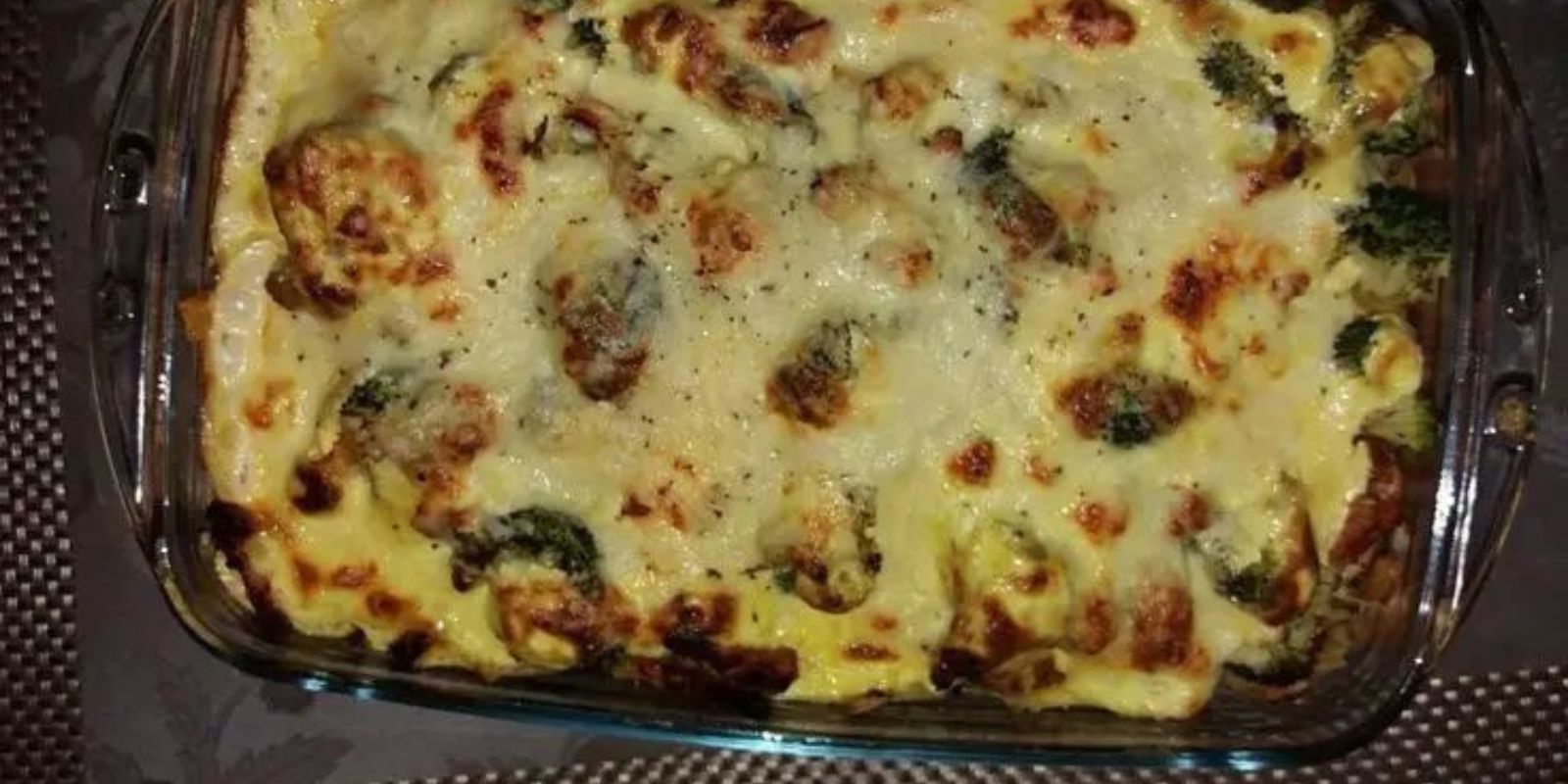 Gyrosauflauf mit Knoblauch und Sauce Hollandaise