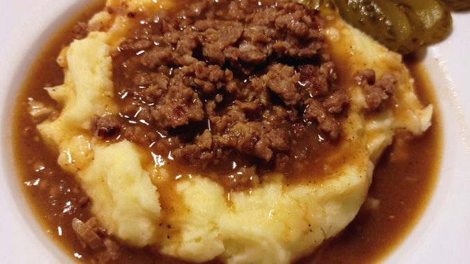 HACKFLEISCHSAUCE ODER GEHACKTESSTIPPE ODER BEAMTENSTIPPE MIT KARTOFFELBREI