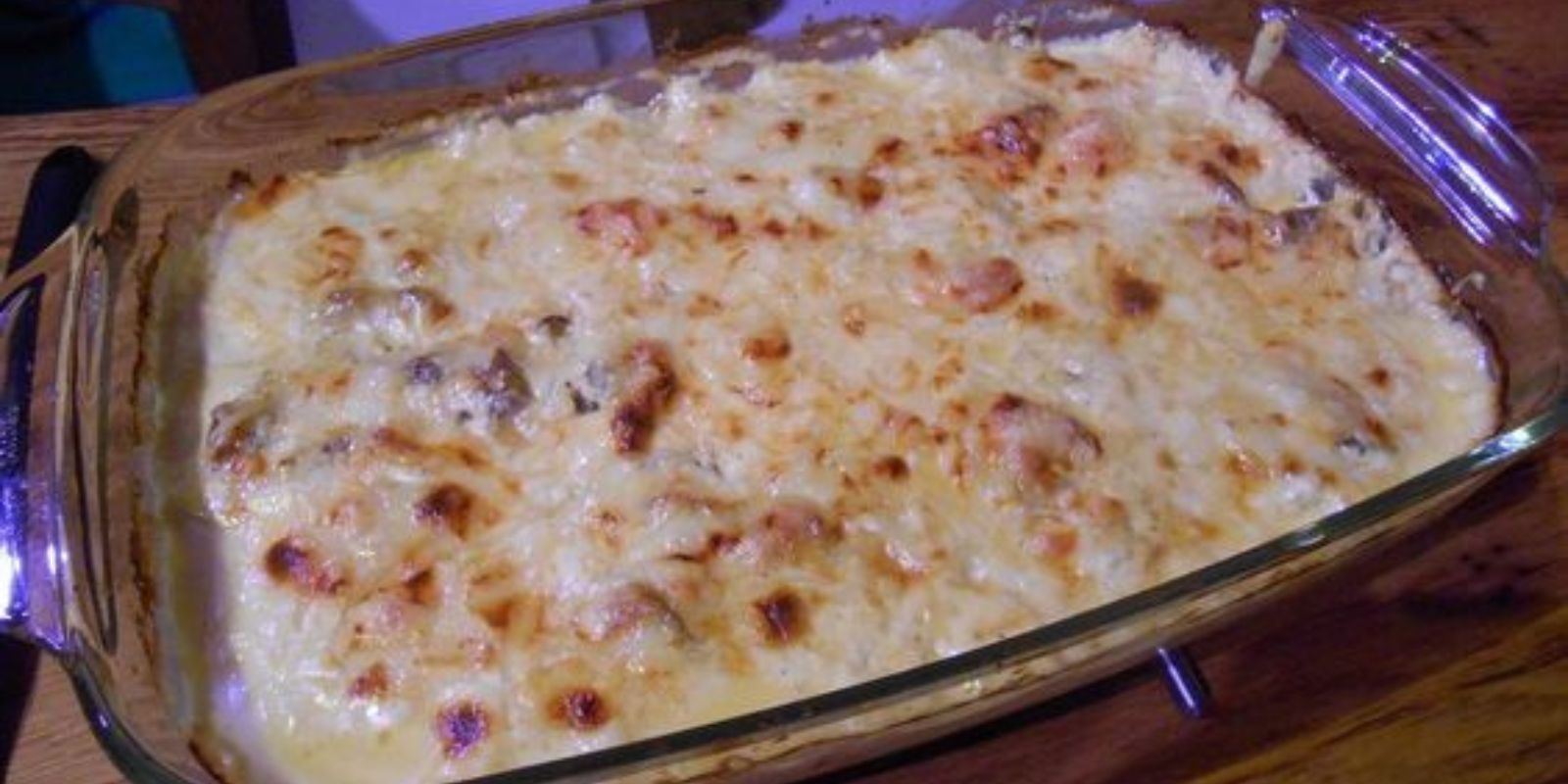 Hähnchen-Schnitzel mit Pommes und Rahmchampignons