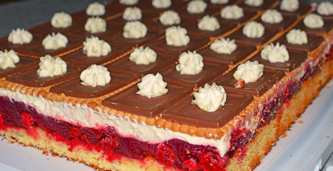 Himbeer-Keks-Schnitten