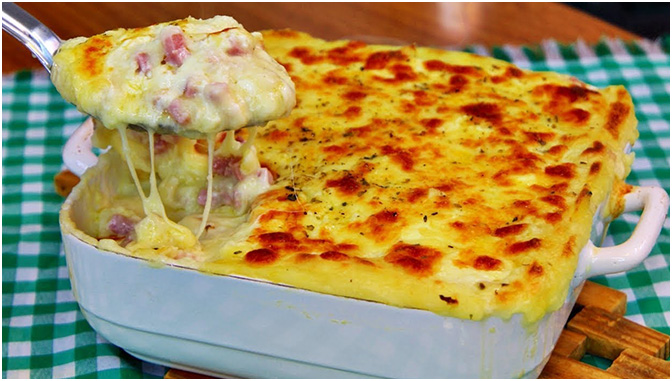 Kartoffelauflauf mit Schinken und Schmelzkäse