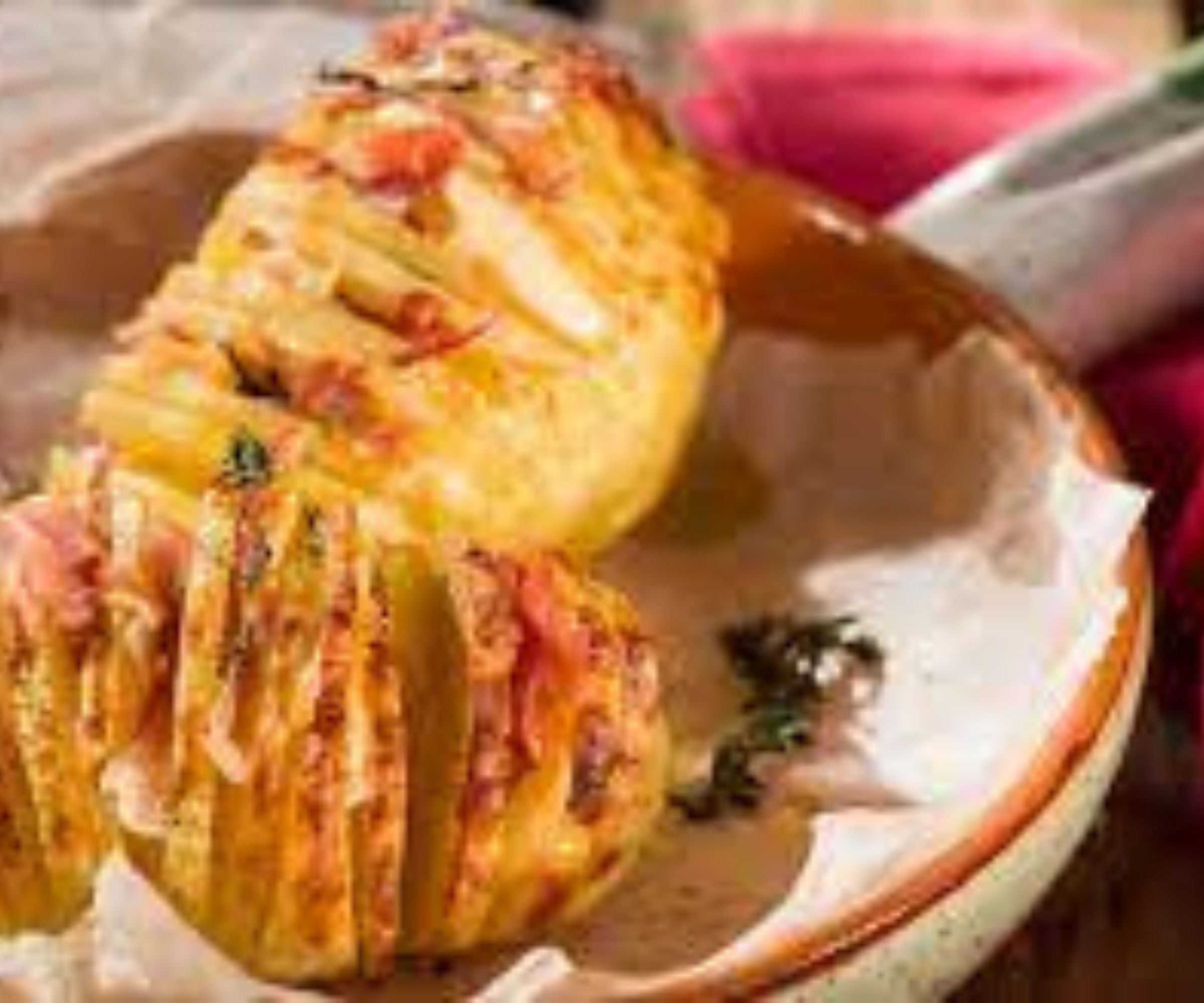 Kartoffeln mit Provola und Speck gefüllt: Ein Genuss für die ganze Familie!