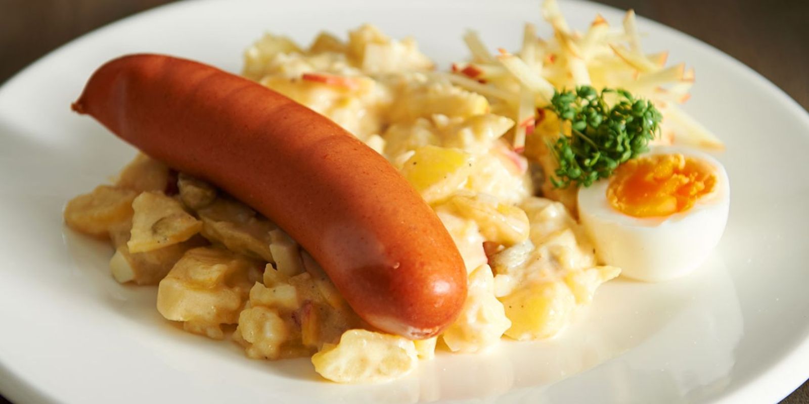 Kartoffelsalat mit Würstchen Rezept