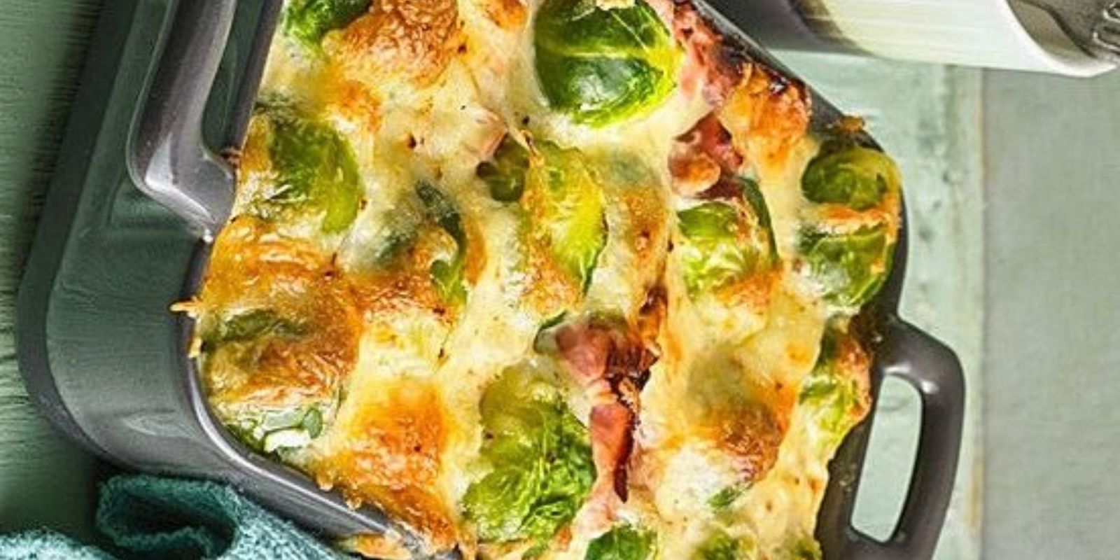 Kasseler-Rosenkohl-Auflauf – Herzhafter Genuss aus dem Ofen!