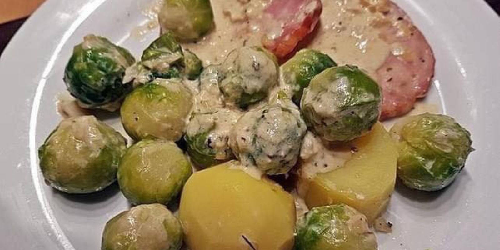 Kasseler-Rosenkohl-Auflauf: Ein kulinarisches Meisterwerk, das immer überzeugt!