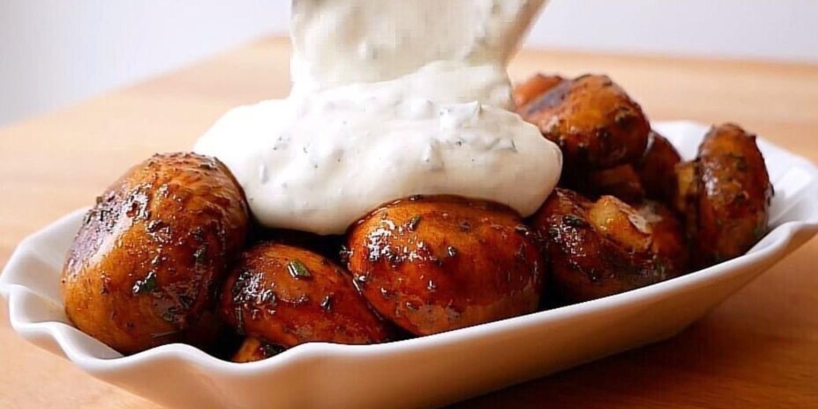 Knoblauch-Champignons: Ein Geschmacksfeuerwerk in 500 Wörtern