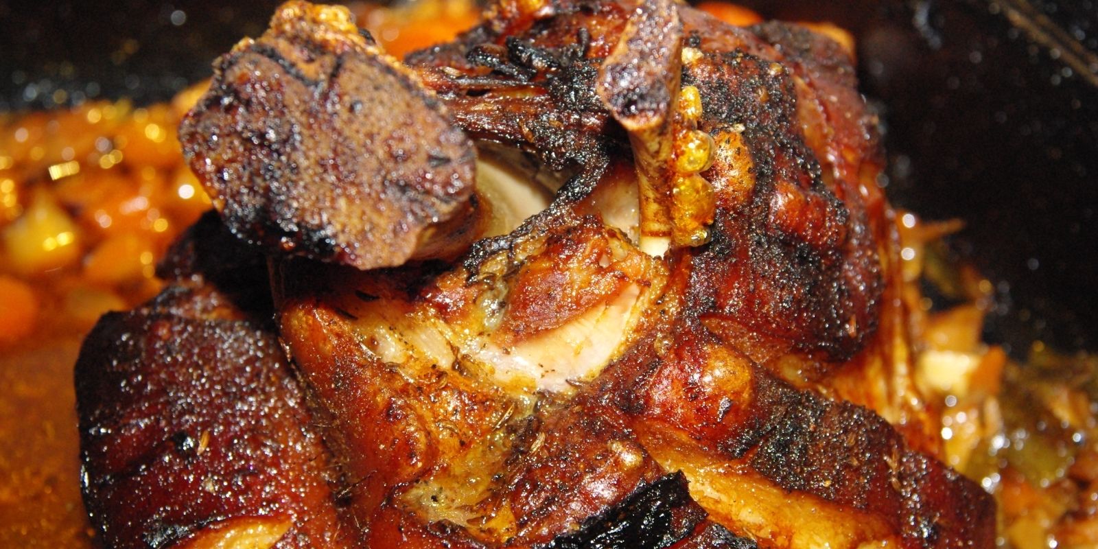 Knusprig gebratene Schweinshaxen