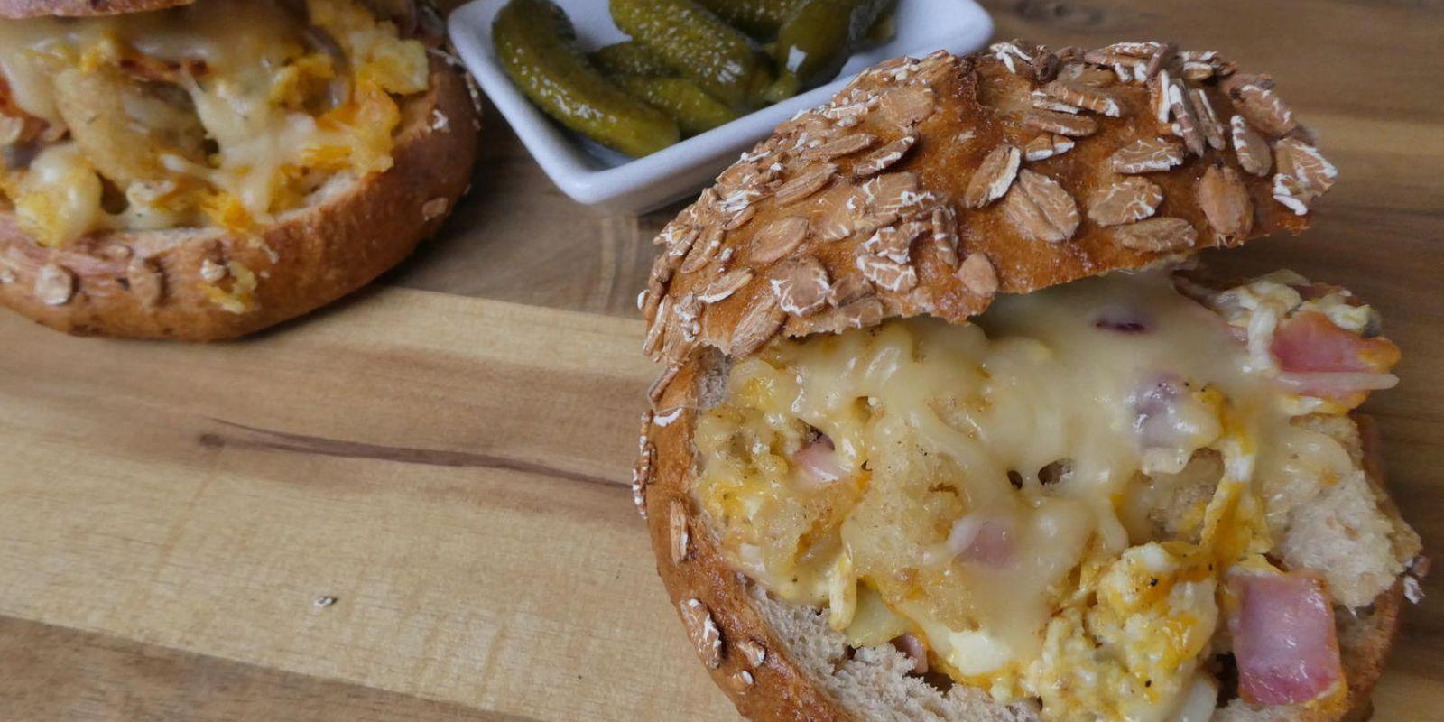 Knusprige Brötchen gefüllt mit Frühlingszwiebeln. Spektakulär!