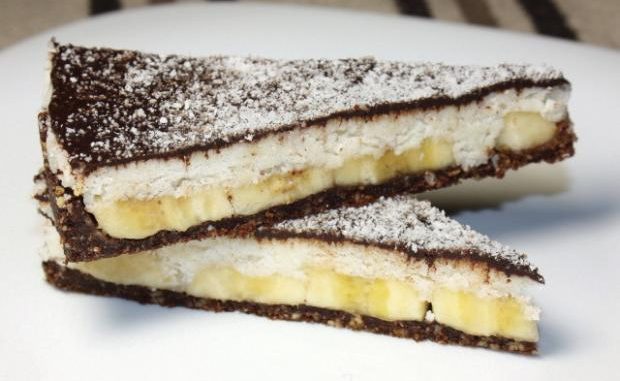 Kokos-Bananen-Torta ohne Zucker und Braten