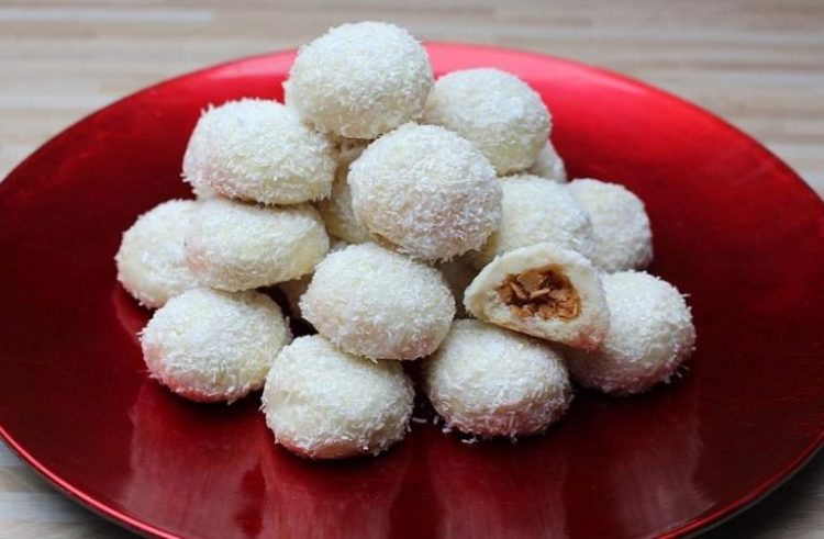 Kokosschneebällchen