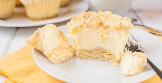 Käsekuchen-Muffins mit Streuseln