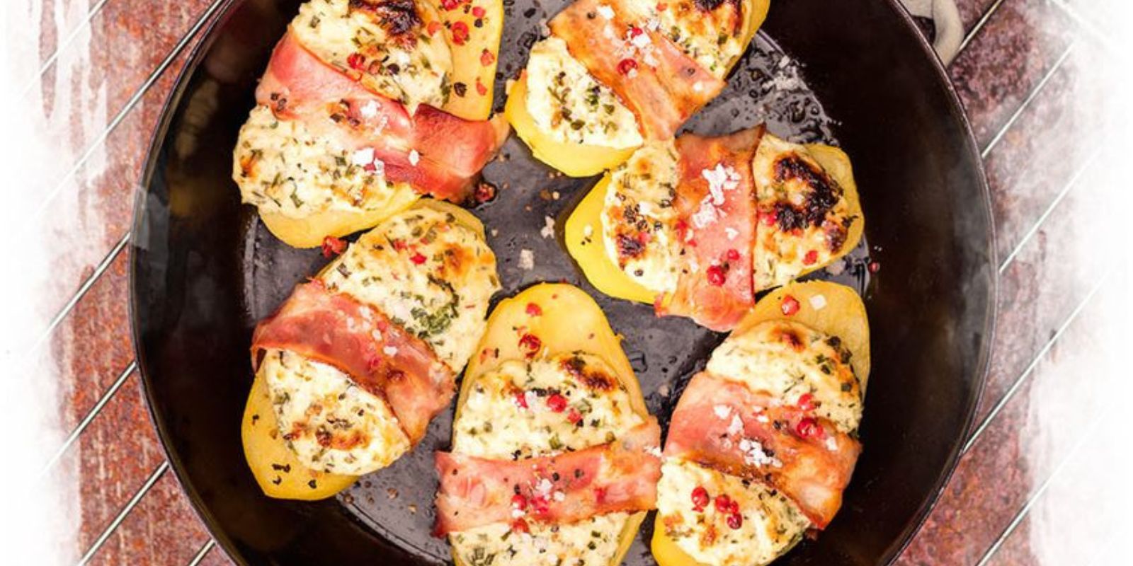 Köstliche Kartoffelrouladen mit Herzhaftem Speck: Eine herzhafte Delikatesse