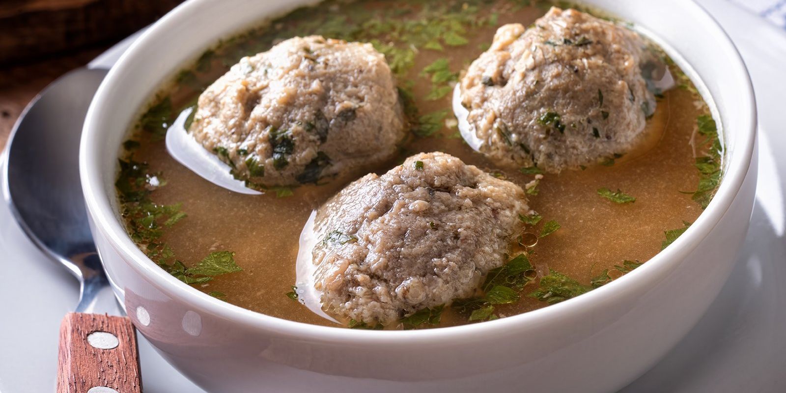 Leberknödelsuppe Omas