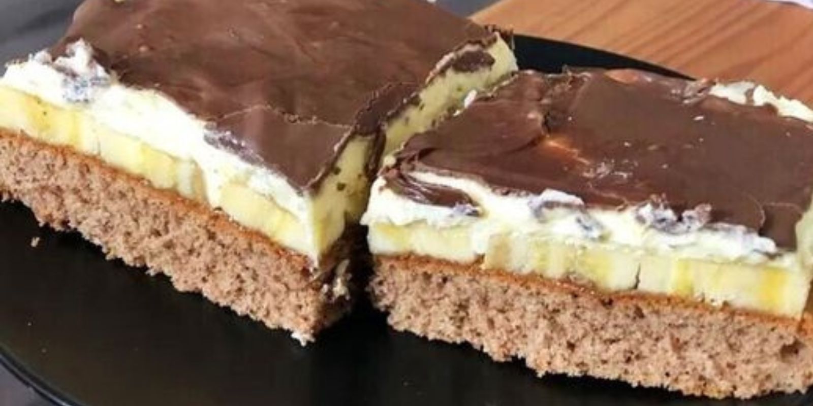 Leckerer Banenkuchen vom Blech, wooow unfassbar einfach!