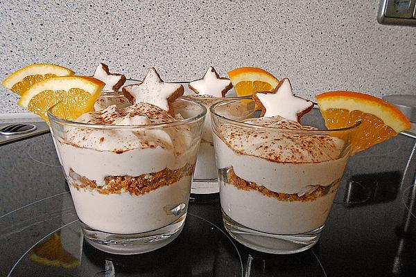 Mascarponecreme mit Zimtsternen