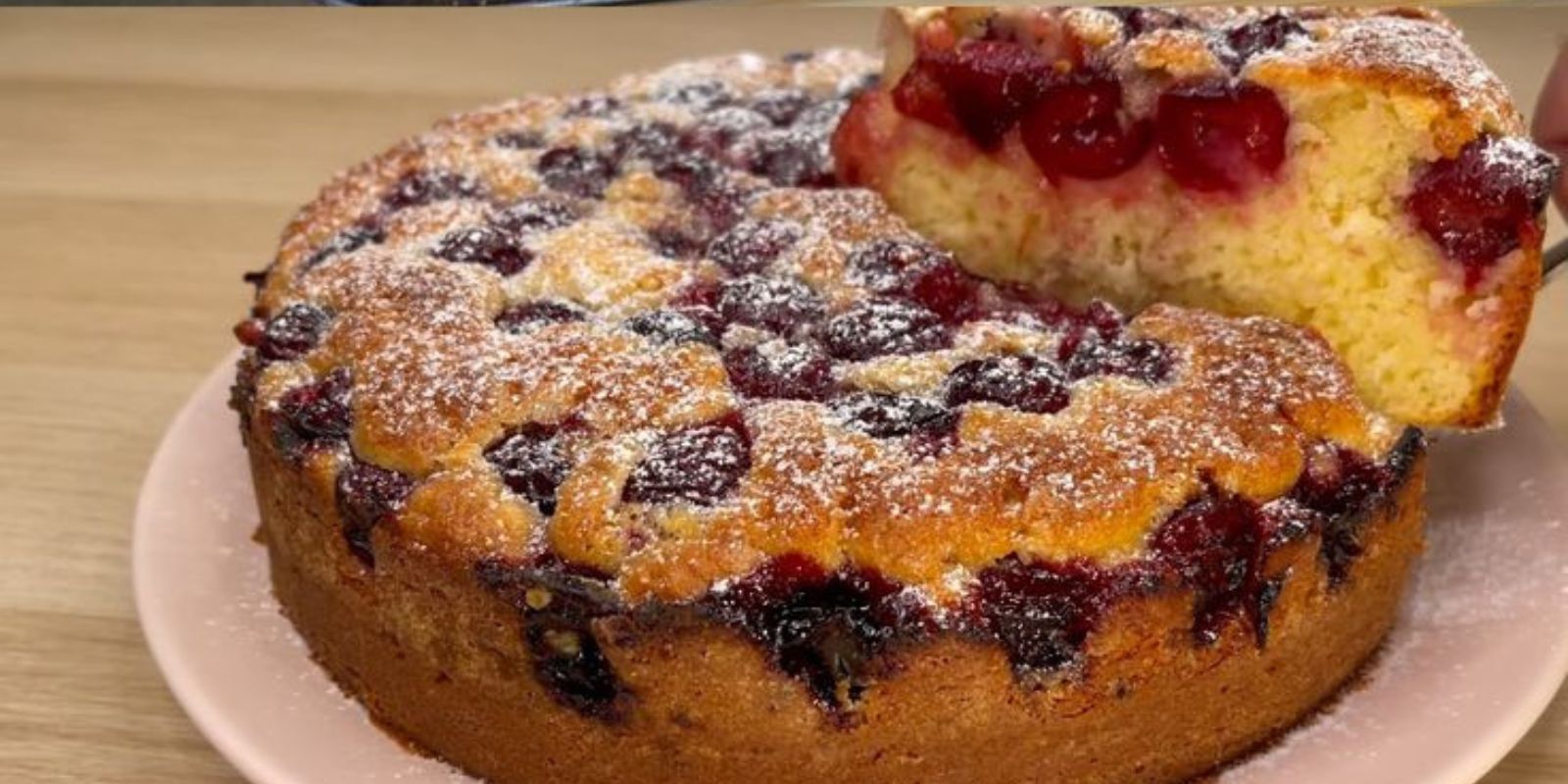 Megaleckerer Joghurt Kirschkuchen in 5 Minuten zubereitet!