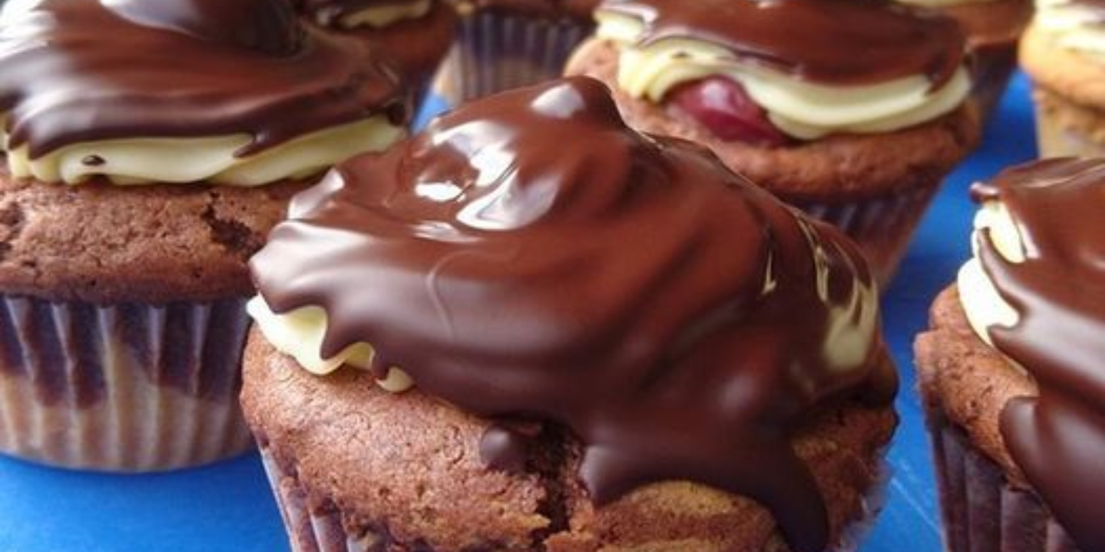 Mhmnm viel besser als die Donauwelle als Kuchen – Donauwellen Muffins mit Pudding
