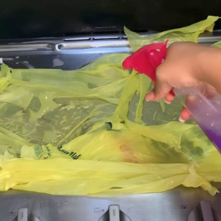 Mit der Kuverttechnik bleiben die Küchenherde wie neu: null Fette