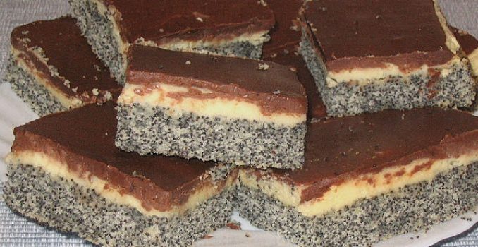 Mohnkuchen mit Vanillecreme und Schoko (leckerer Blechkuchen, schmeckt lecker, gelingt immer)