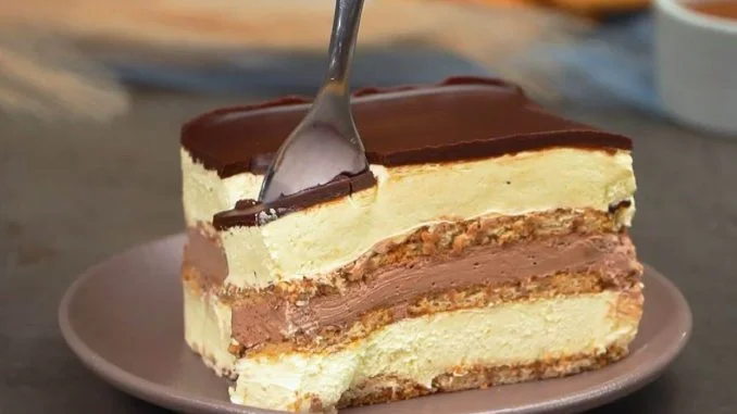 NESQUIK-TORTE MIT KEKSEN: So cremig, dass sie auf der Zunge zergeht, und super einfach zuzubereiten.