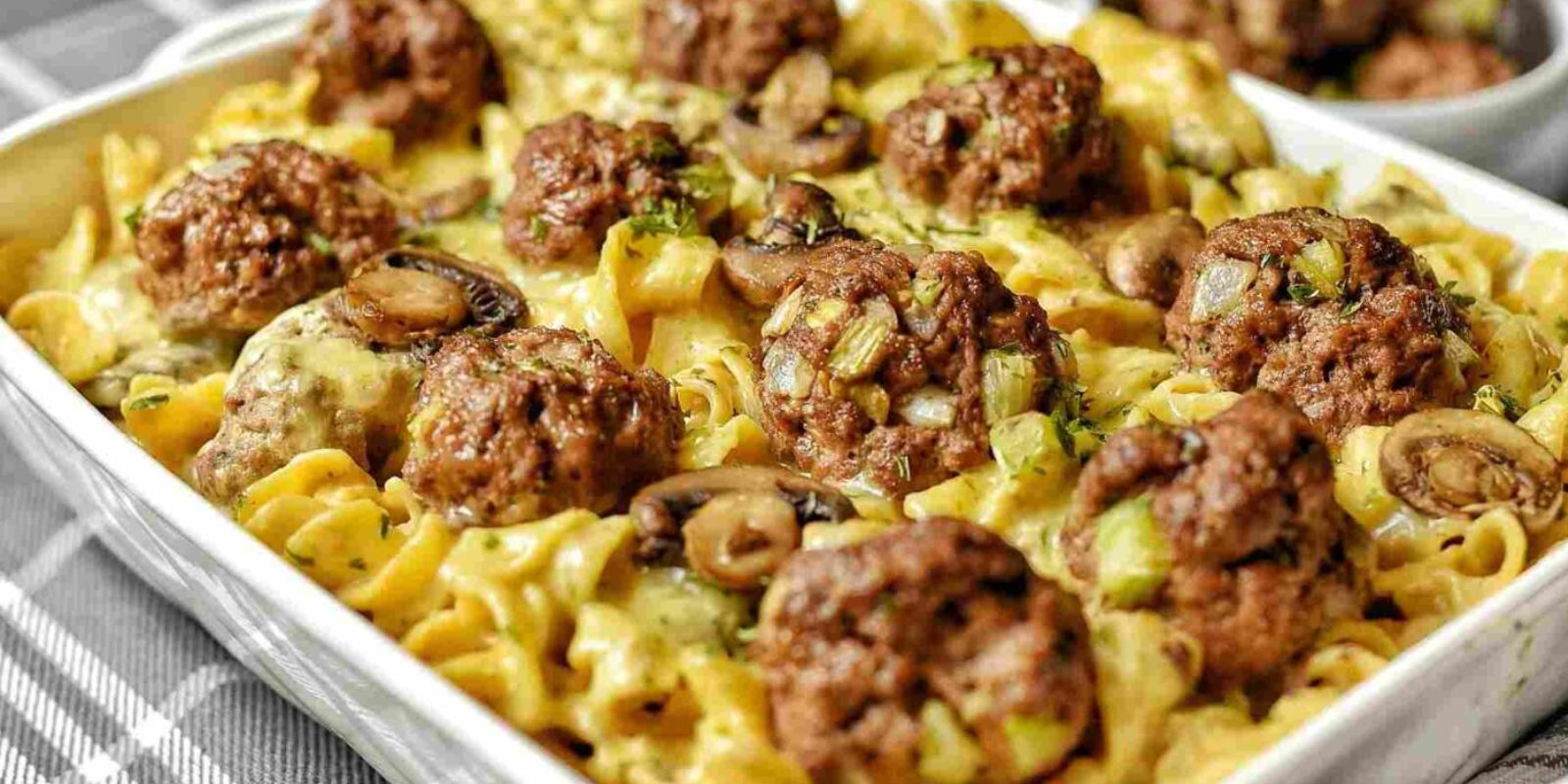 Nudeln mit Pilzsoße und Hackbällchen Rezept: Eine herzhafte Köstlichkeit für Genießer