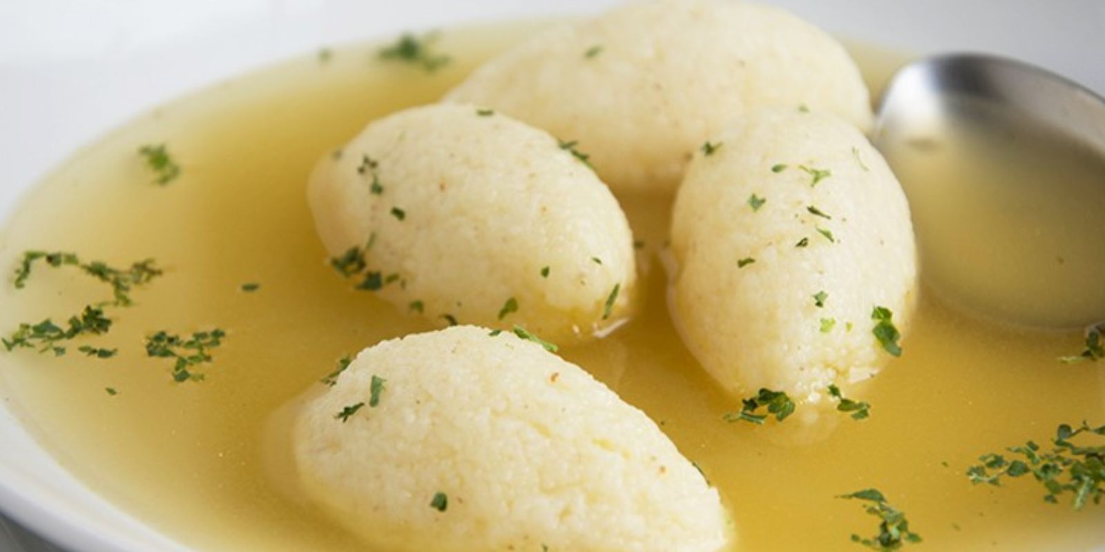 Omas Grießklößchen: Ein Traditionelles und Vielseitiges Rezept