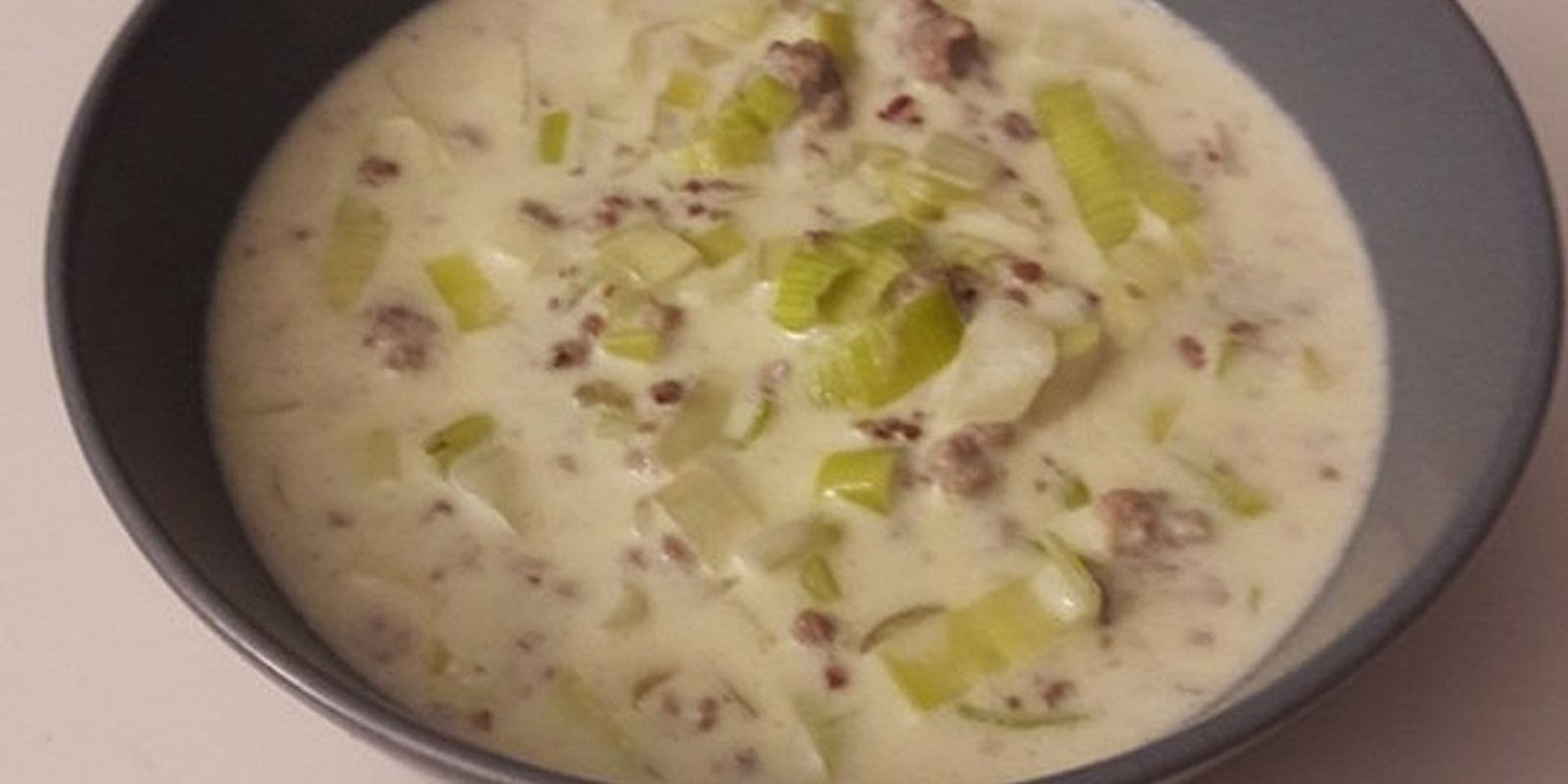 Omas Lauch Hackfleisch Suppe