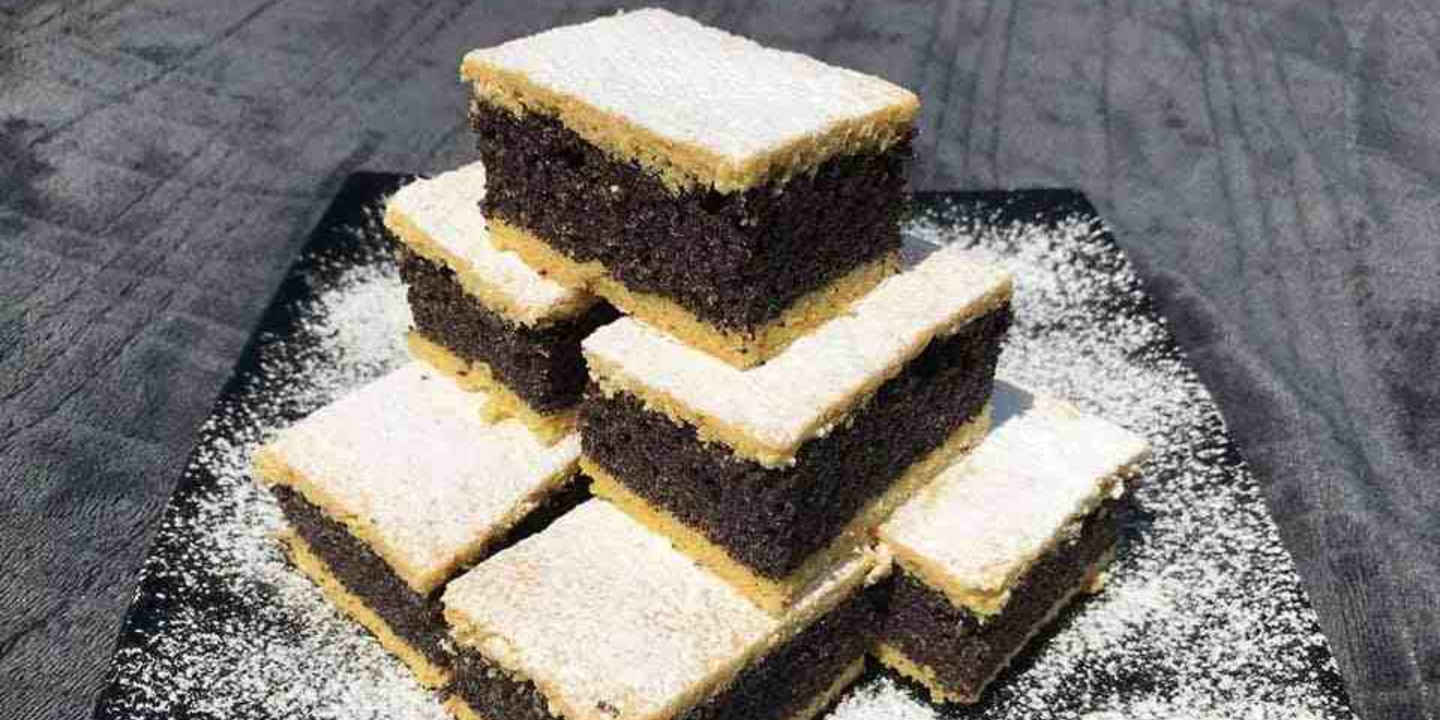 Omas Mohnkuchen, bereite ich mindestens einmal im Monat