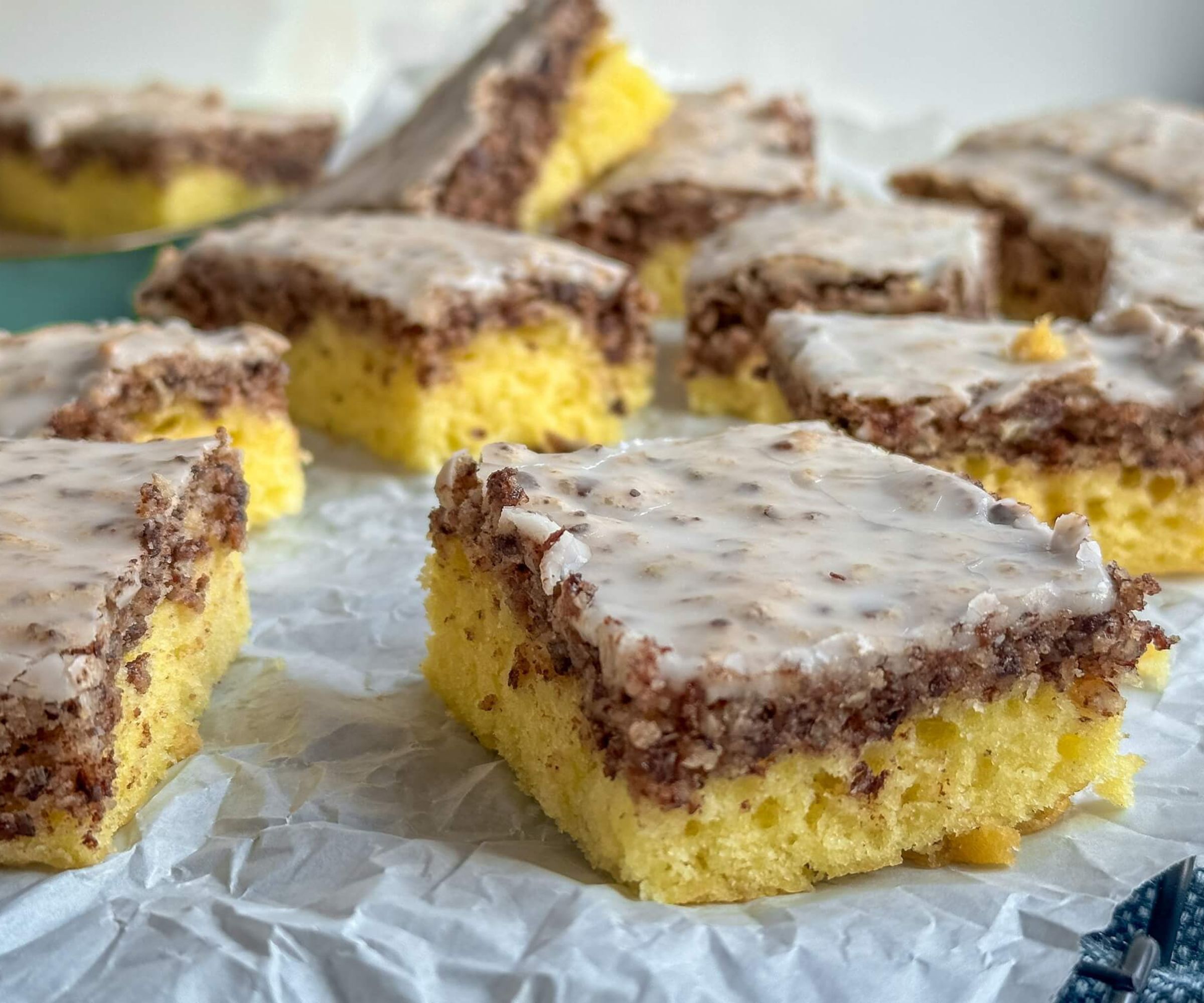 Omas Nuss-Schnitten: Ein zeitloser Genuss für Gaumen und Seele