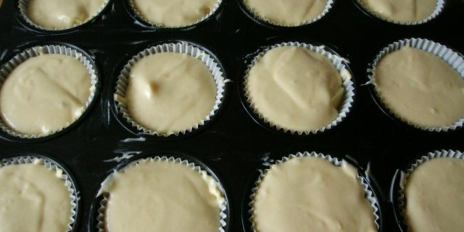 Omas Quark Muffins mit Vanillepudding