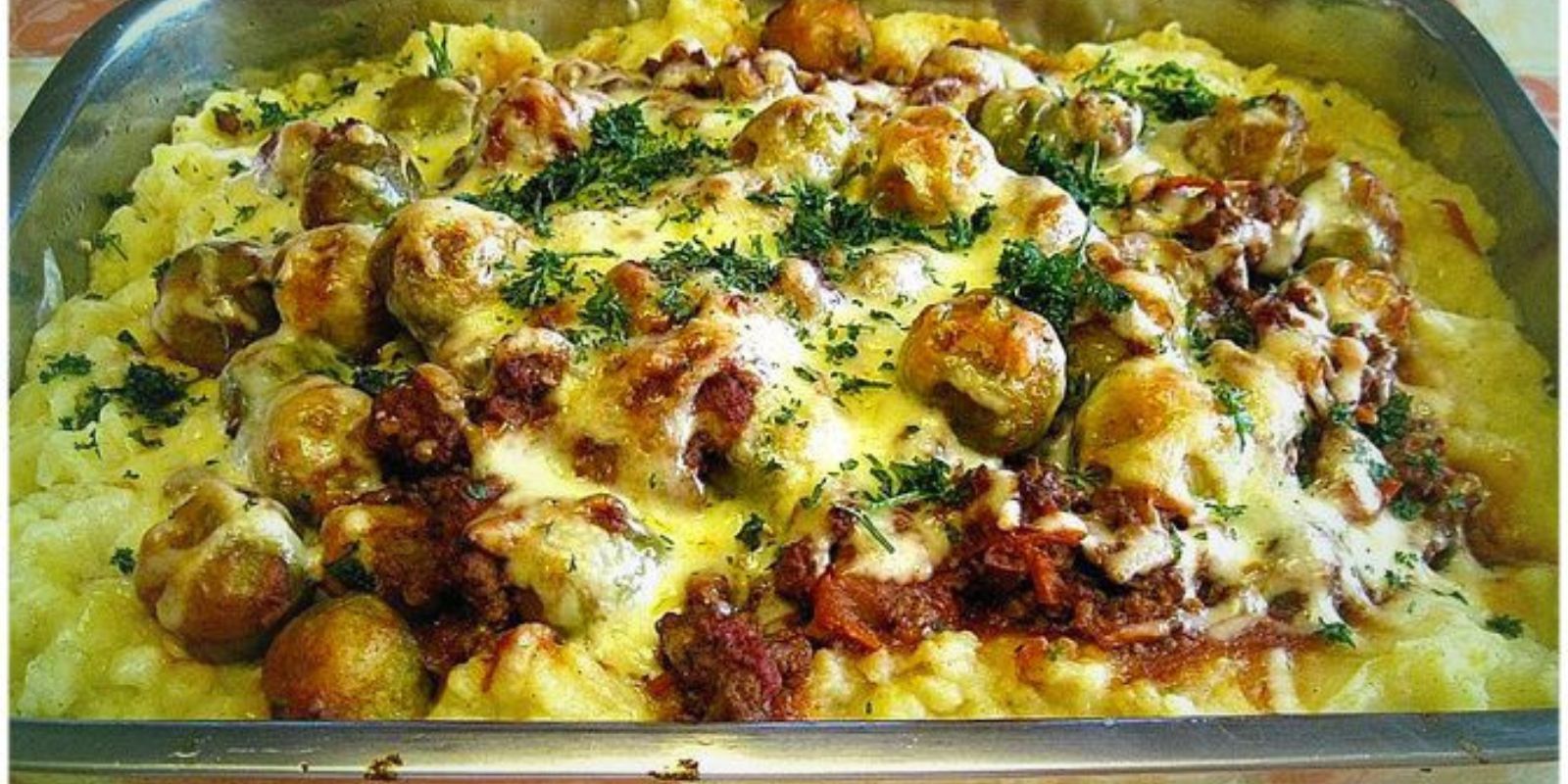 Omas Rosenkohlauflauf