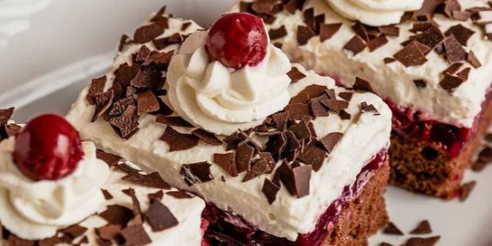 Omas Schwarzwälder vom Blech – Der Beste aller Zeiten