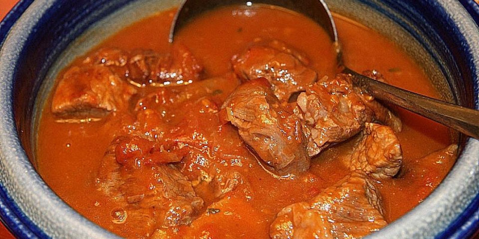 Omas uraltes Gulasch Rezept