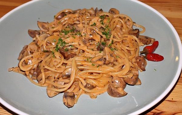One-Pot-Spaghetti mit Champignons