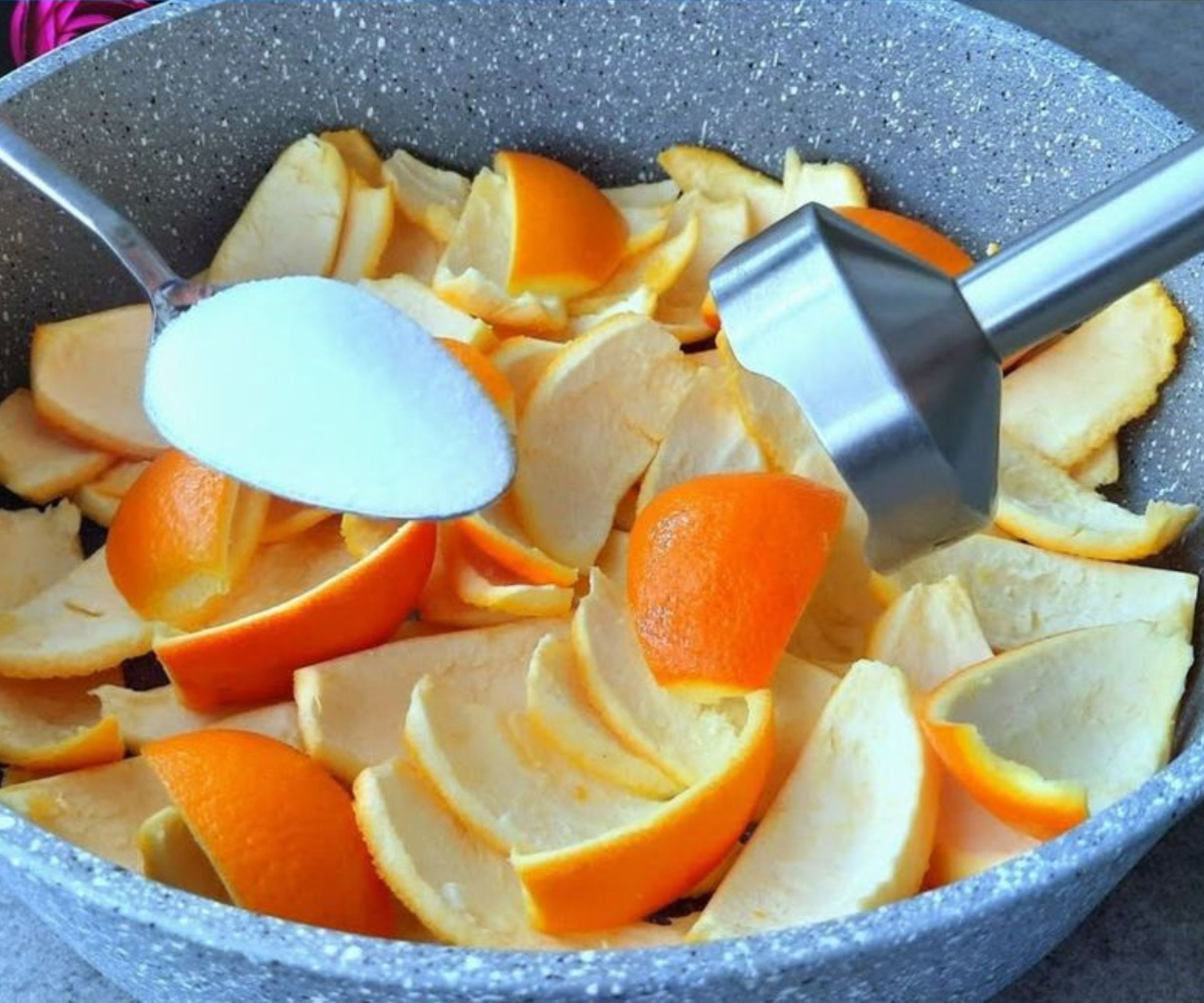 Orangenschalen und Salz: Eine Kombination mit vielfältigen Anwendungsmöglichkeiten