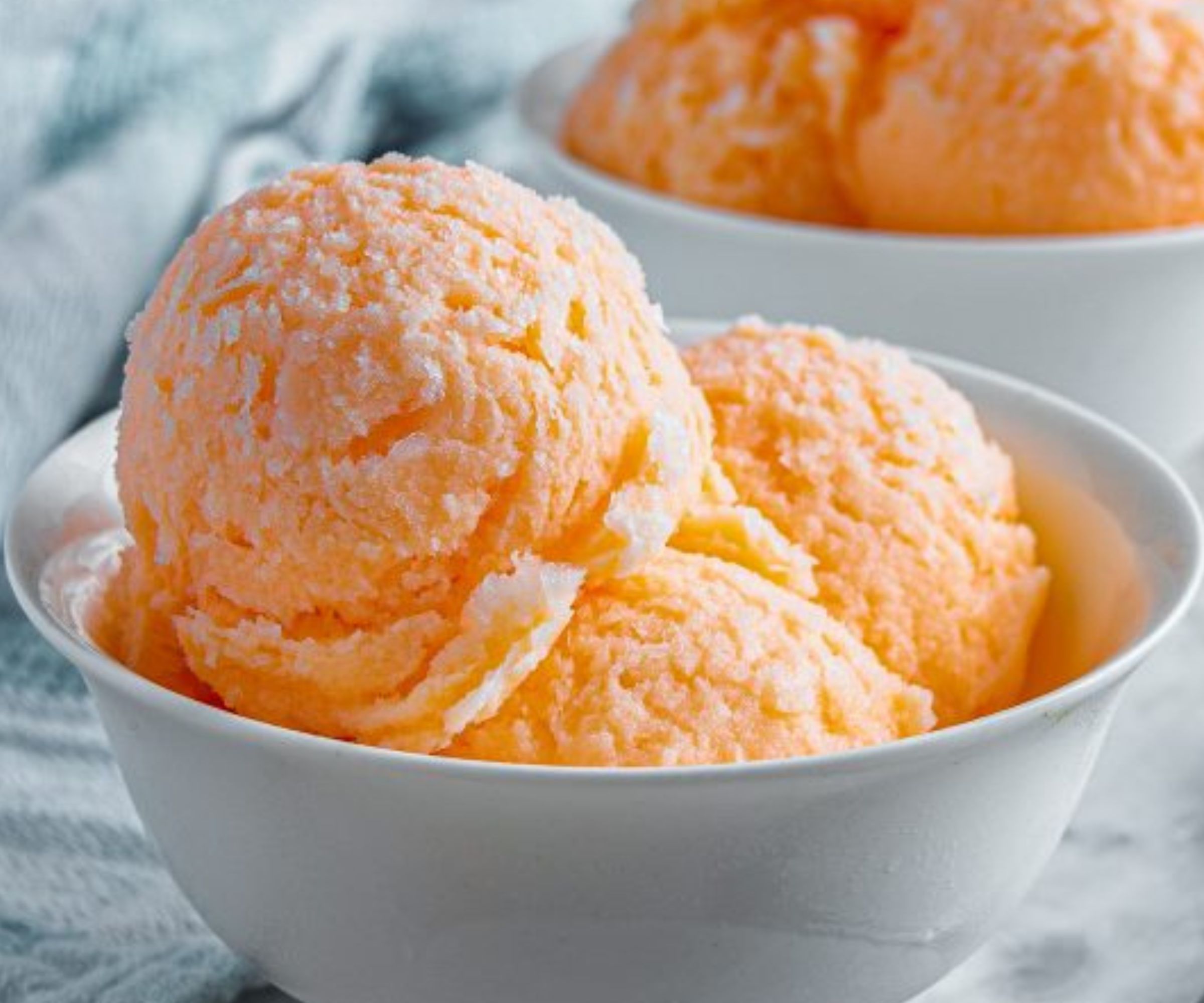 Orangensorbet mit 2 Zutaten: Ein erfrischender Zitrusbiss