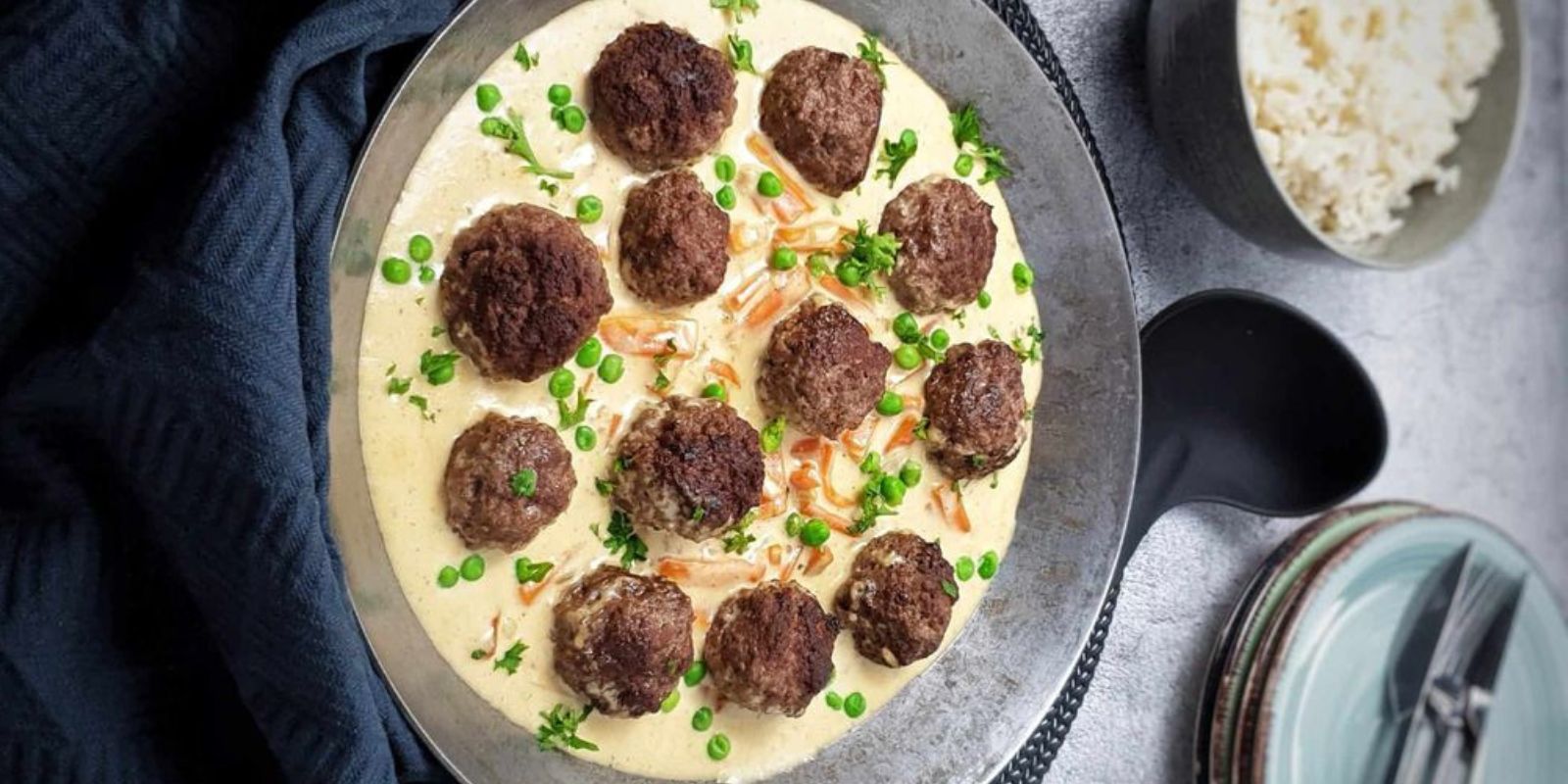 Oven-Baked Meatballs in Creamy Mushroom Sauce