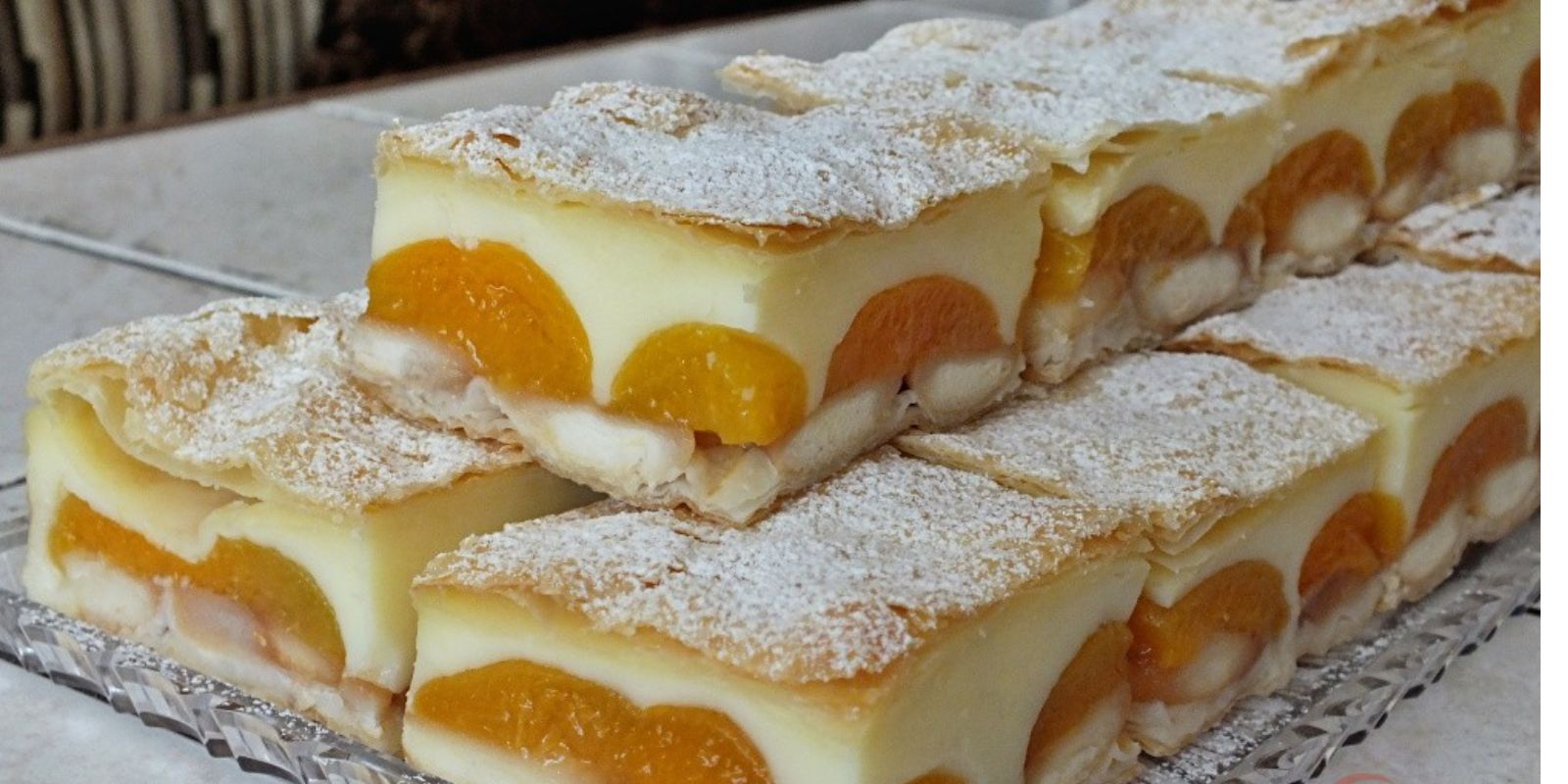 PUDDINGKUCHEN MIT BLÄTTERTEIG MIT 7 ZUTATEN