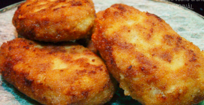 Panierte Frikadellen mit Käse