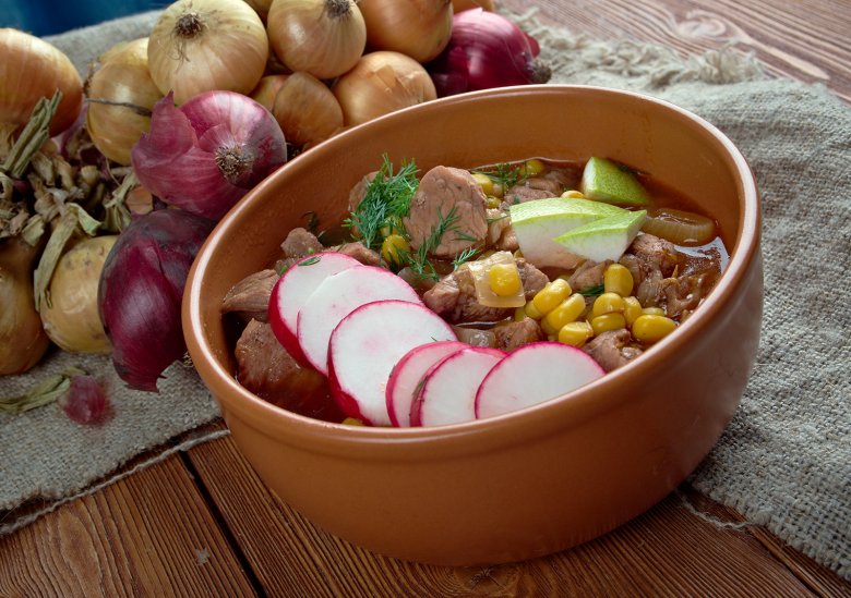 Pozole Rojo – Mexikanischer Maiseintopf