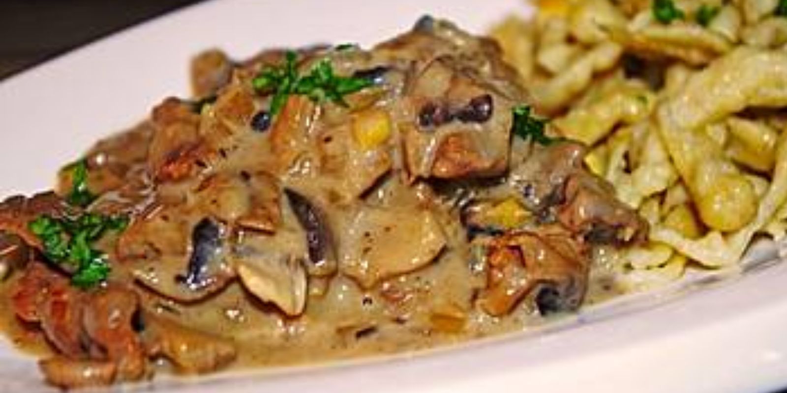 Rahmgulasch der Edelsten Art: Ein Köstliches Rezept für Genießer